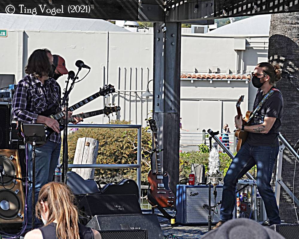 PhilLeshAndTheTerrapinAllstars2021-04-11BeachParkSanRafaelCA (13).jpg